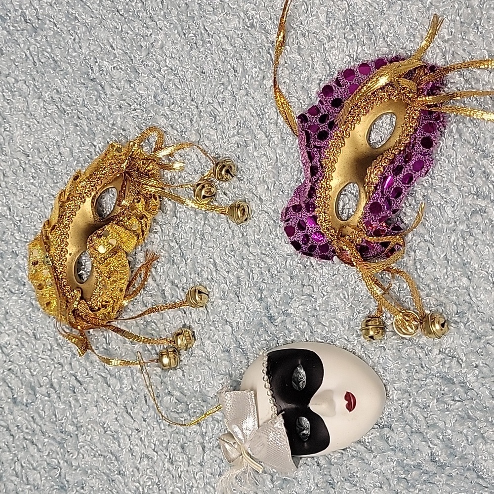 Bundle of Masks Ornaments